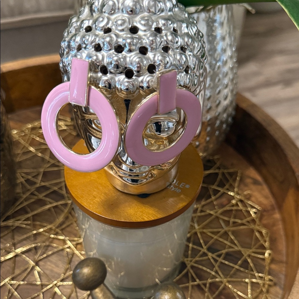 Elegant Gold Hoop Earrings